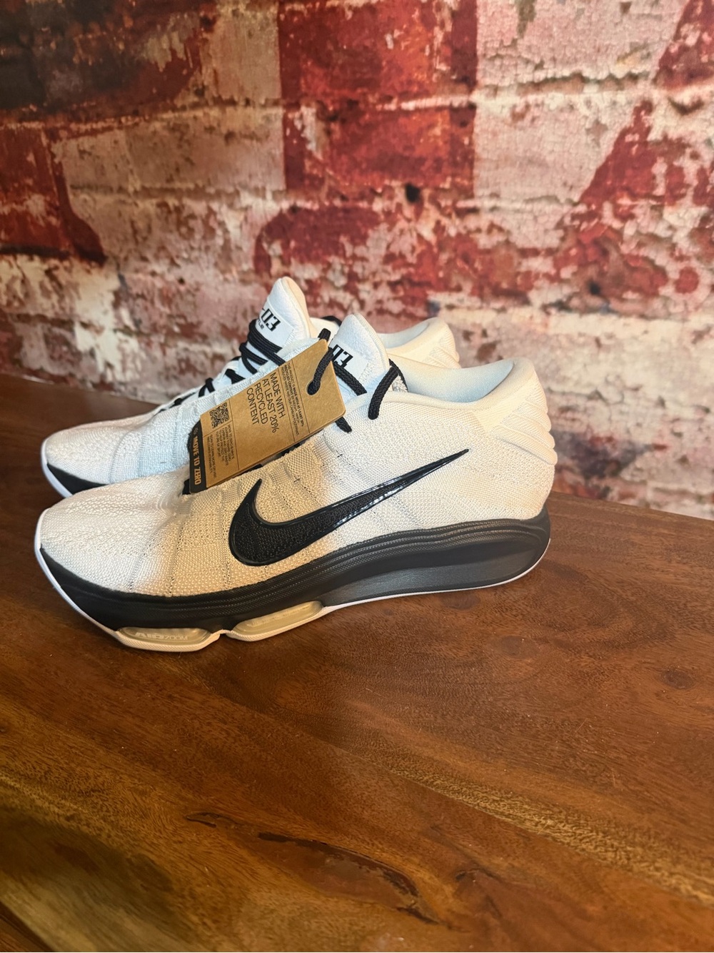 Nike GT-03 Hustle Men's White and Black Athletic Sneakers